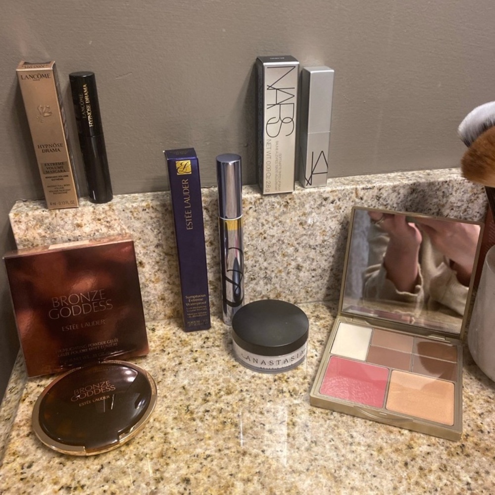 Estee Lauder and NARS Makeup Collection High End bundle